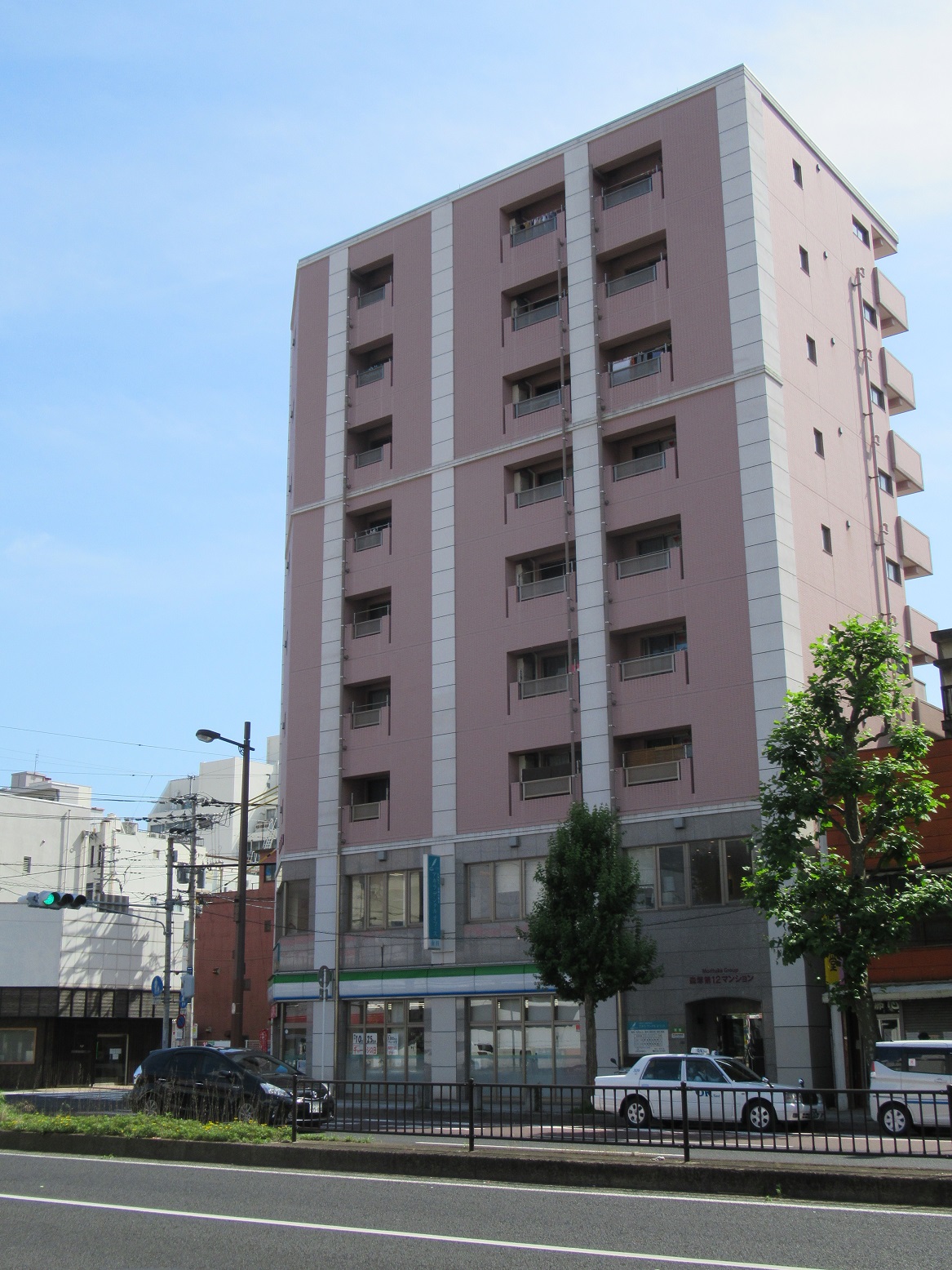 森塚第12マンション706号室